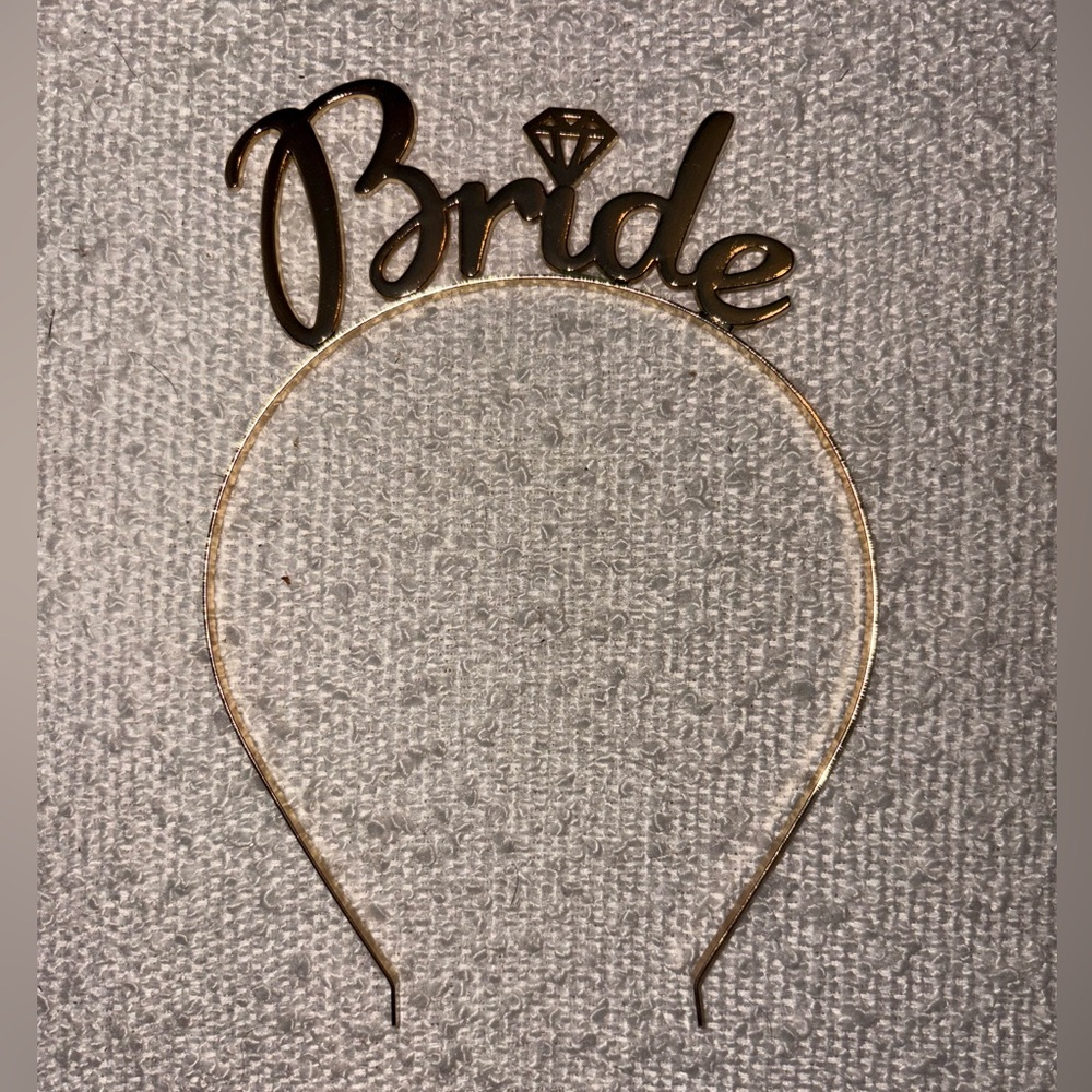 NWOT Gold 'Bride' Headband